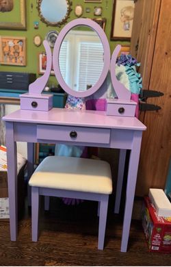 Makeup Vanity Table and Stool Set