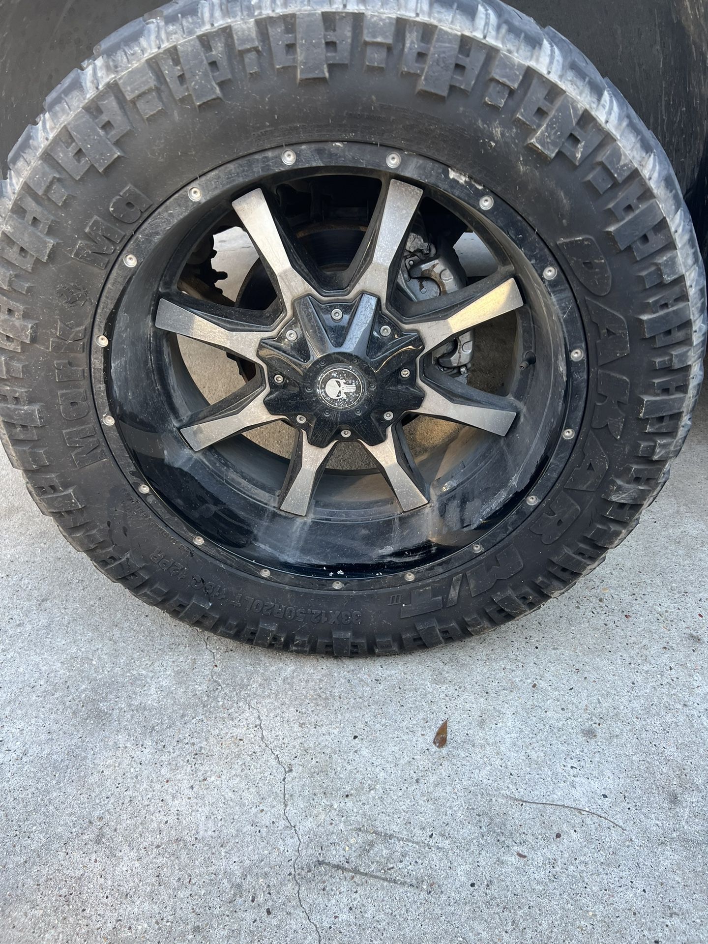Rines 20 Llantas 32x12.50R20 Los Cambio Por Unos Originales De Chevy
