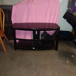 Nice Glass Table Has 3 Glass Peices