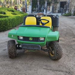 John Deere Gator
