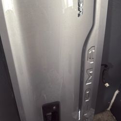 Tacoma Tailgate Silver 