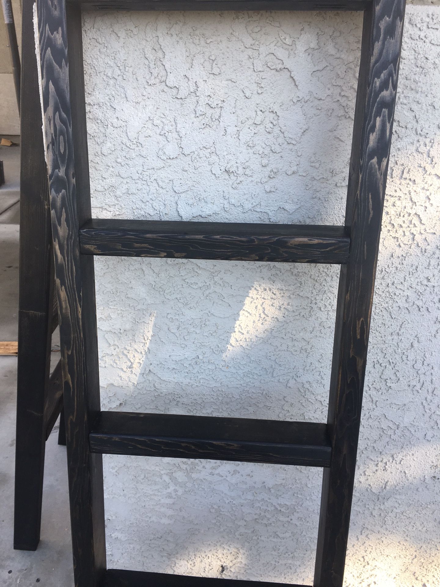 Ebony black blanket throw ladder