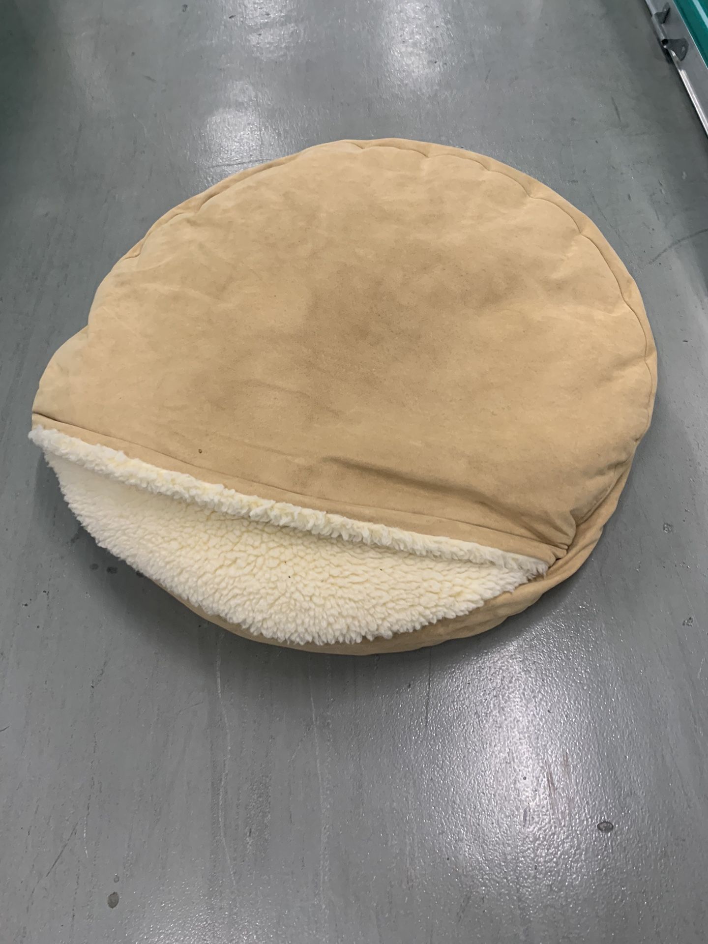 Deluxe Round Pillow Pet Bed