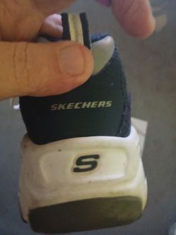 Sketchers memory foam 7.5 ladies  shoes