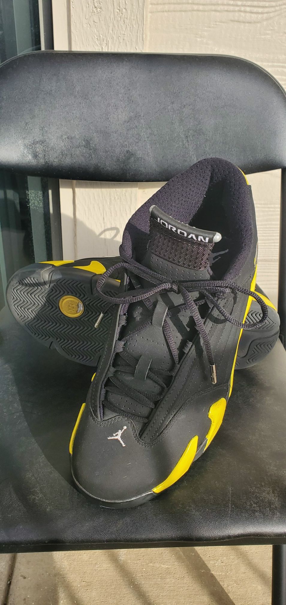 Nike Air Jordan Retro XIV 14 Thunder Black Yellow Size 10.5