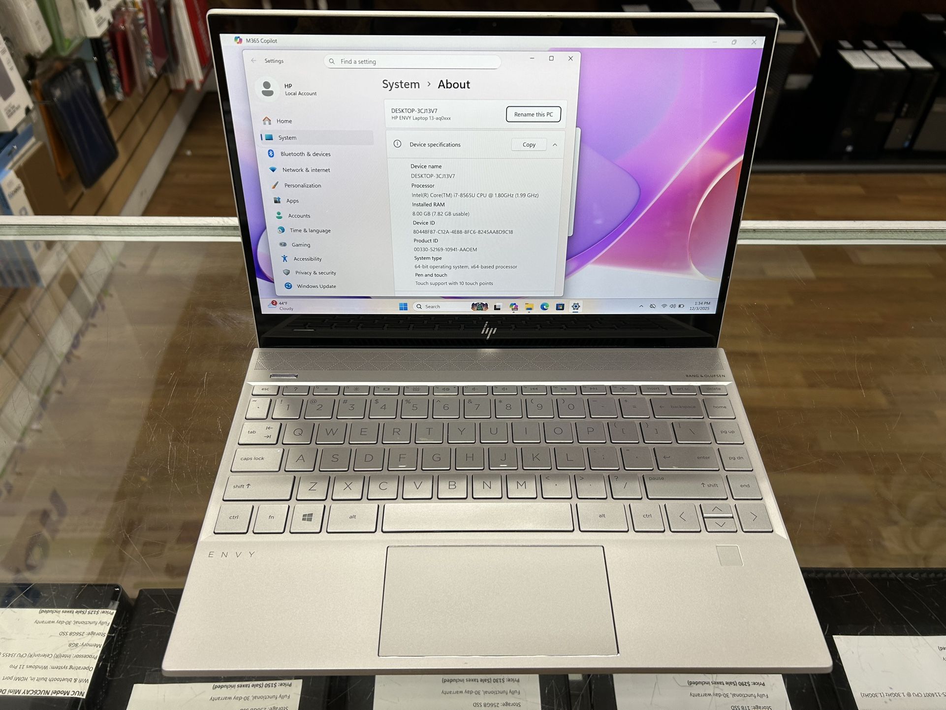 HP Envy laptop 13-aq0xxx 13.3 inch touchscreen core i7-8th gen 8GB 256GB SSD