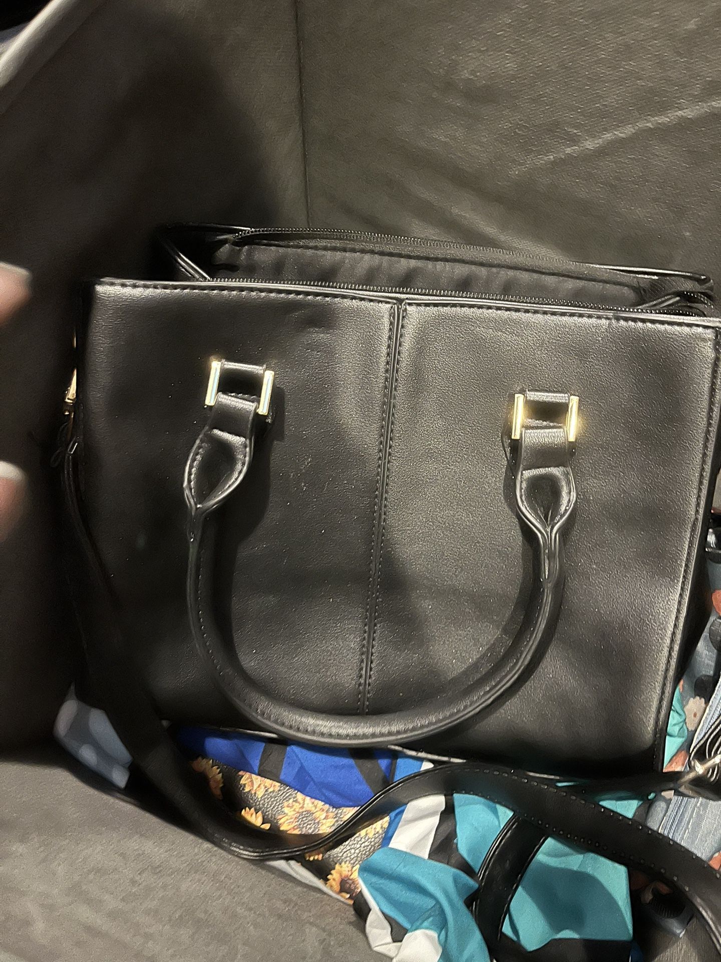 Medium Black Purse Bag