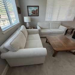 Beige Sofa & Loveseat Set – Excellent Condition