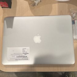 2017 MacBook Air 256gb