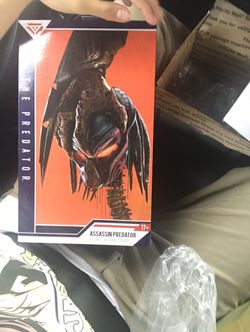 Neca The Predator Un-Armored Assassin 