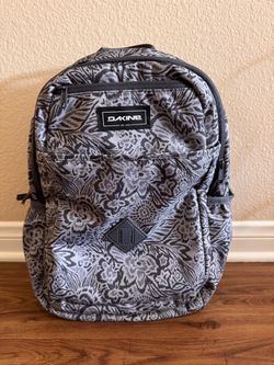 Dakine Essentials Pack 26L