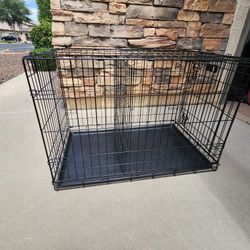 36" Metal Pet Crate w/ Divider