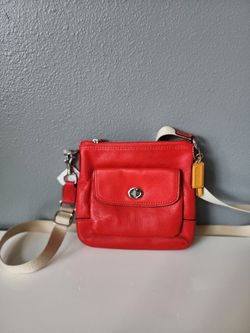 NWT Coach F49170 Park Pebbled Leather Swingpack Crossbody Bag Vermillion Orange