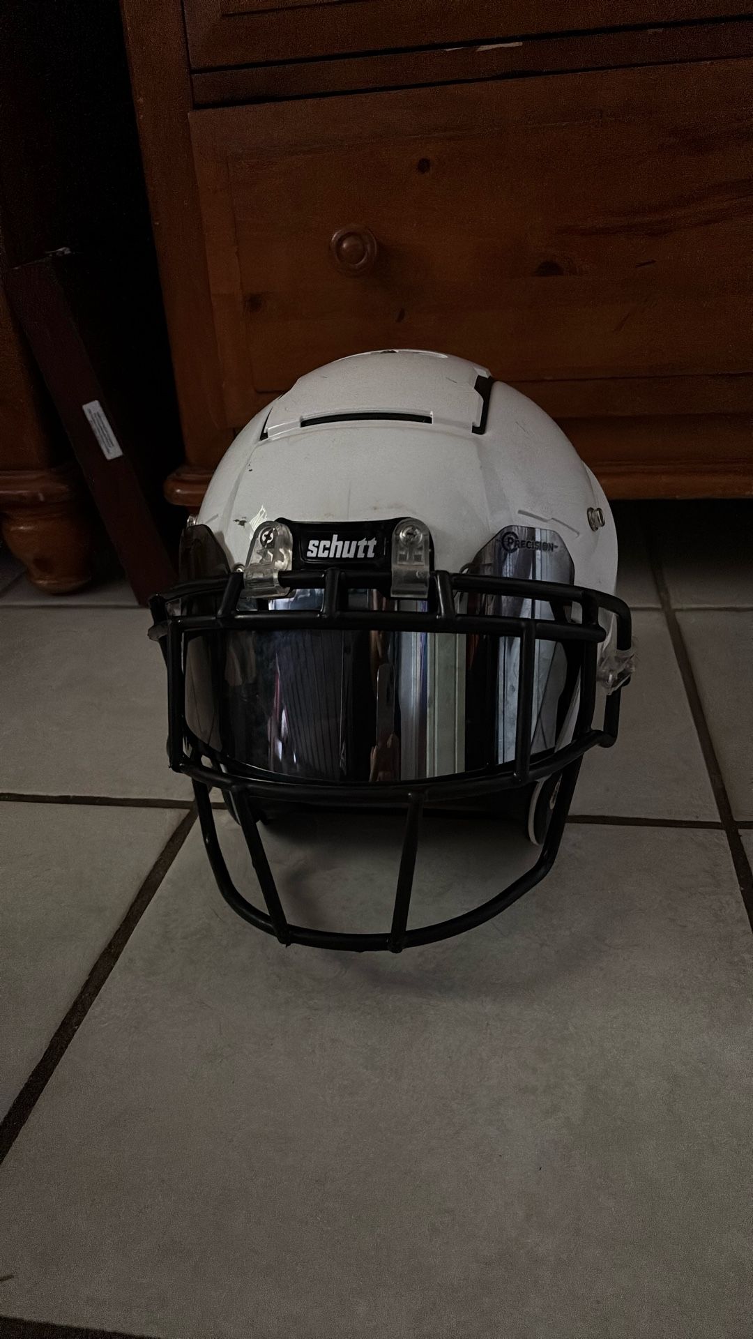 Schutt F7 Football Helmet Youth XL
