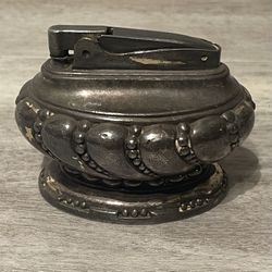 Vintage Ronson Crown silver-plated table lighter