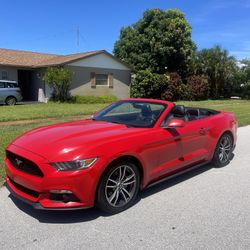 2017 FORD MUSTANG 67k miles  CLEAN CARFAX BEAUTIFUL 