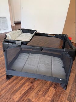 4moms pack & play
