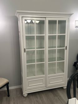 Tall hutch