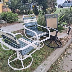 FREE Outdoor Furniture Chairs Patio