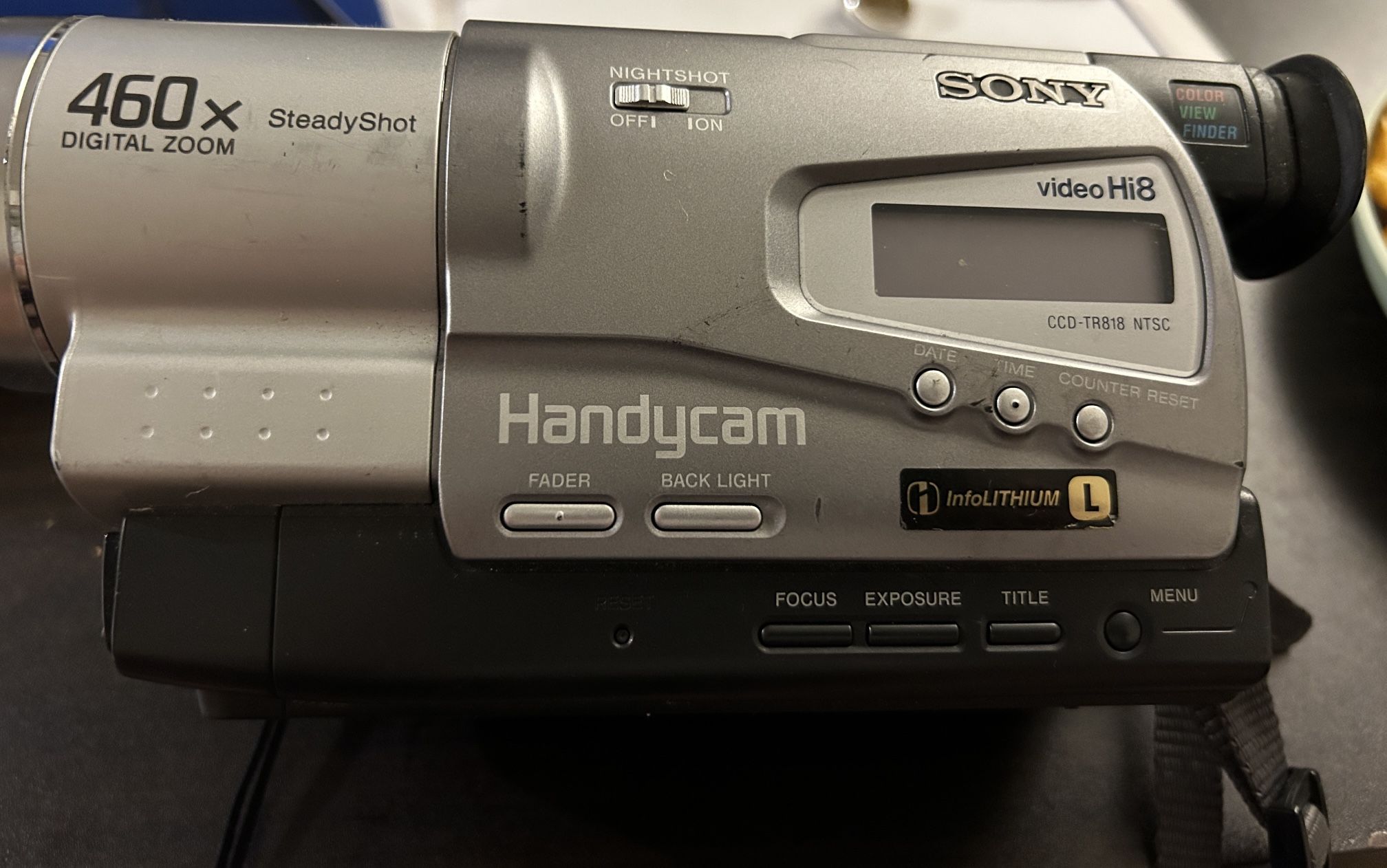 Sony Handycam CCD-TR818 Hi8 Video Camcorder
