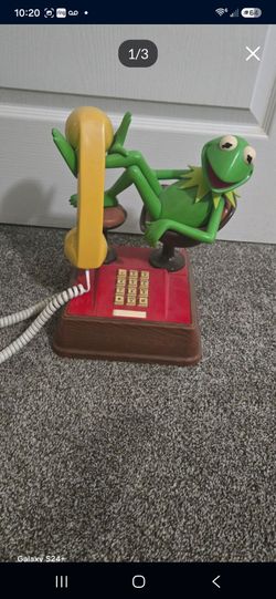 1983 Muppets Kermit the frog phone