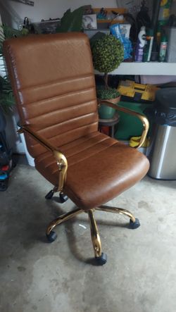 vintage style adjustable leather chair