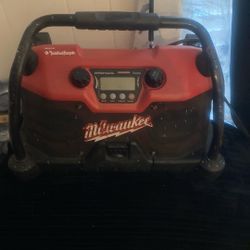  Power By Rockford Fosgate Milwaukee radio