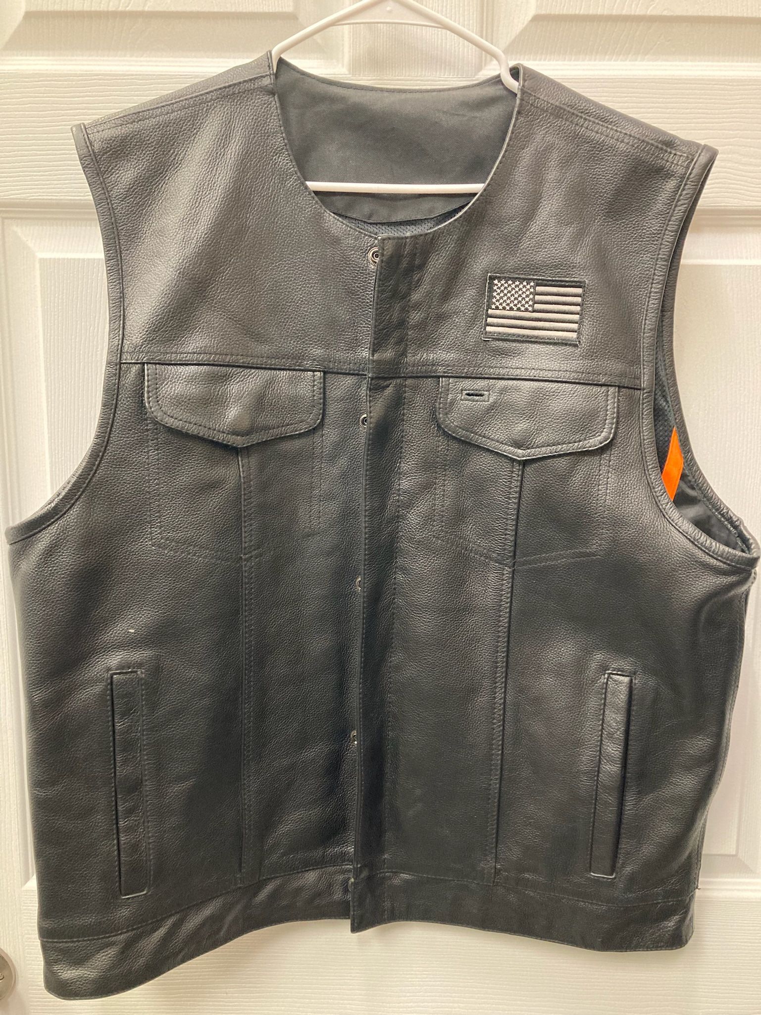 MILWAUKEE Black Dual Closure Open Neck Club Style Motorcycle LEATHER VEST XXL