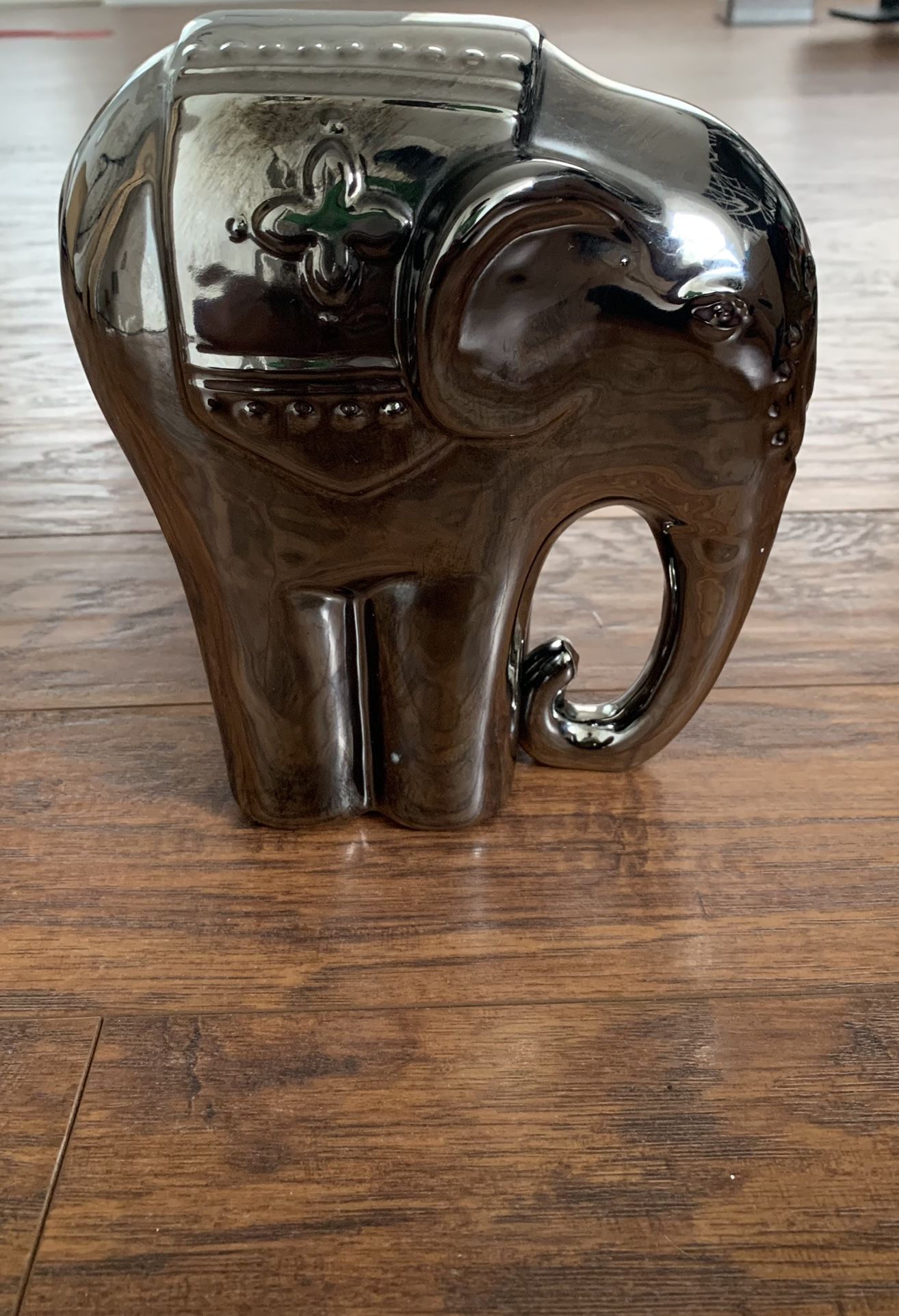 Elephant house Accessory