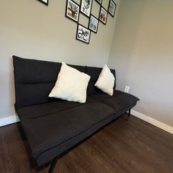 🛋️ Futon Sofa Bed – Great Condition