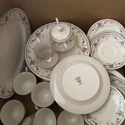 Nice China Set 