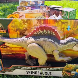 Extreme Chompin' Spinosaurus