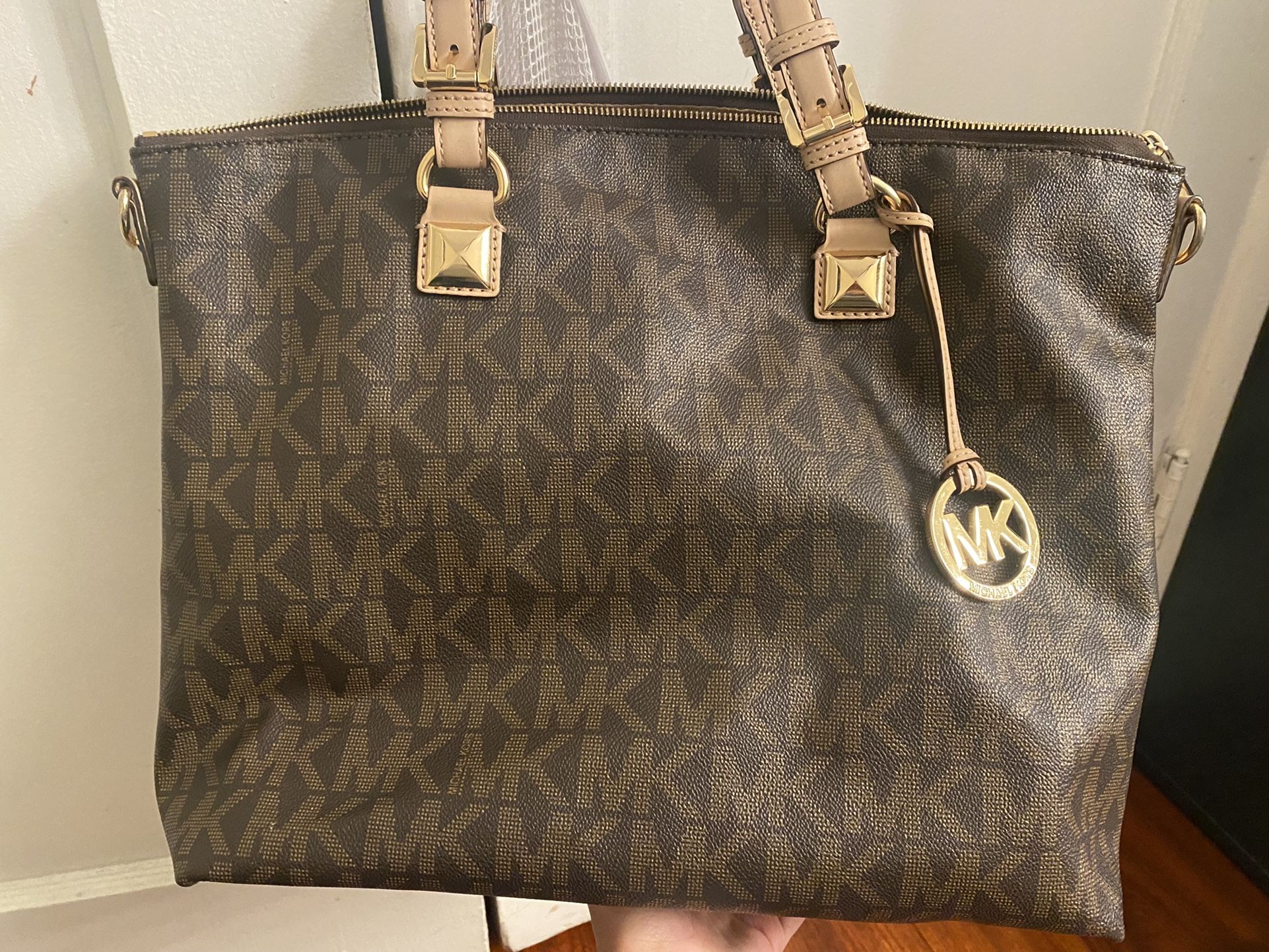 Authentic Michael Kors purse