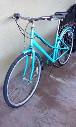 Vintage Schwinn Carrington bike