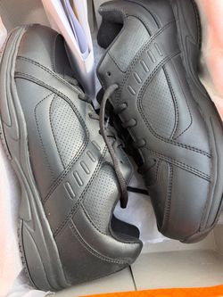 Black Leather Low-Top Lace-Up Sneakers