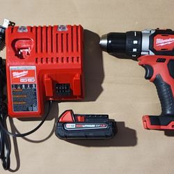 Milwaukee M18 1/2 Drill Driver Kit
