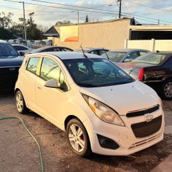Vendo Chevrolet spark 2014