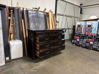 Big chest of drawers $200
