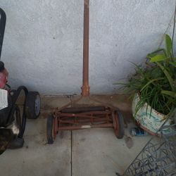 Manuel Lawnmower 