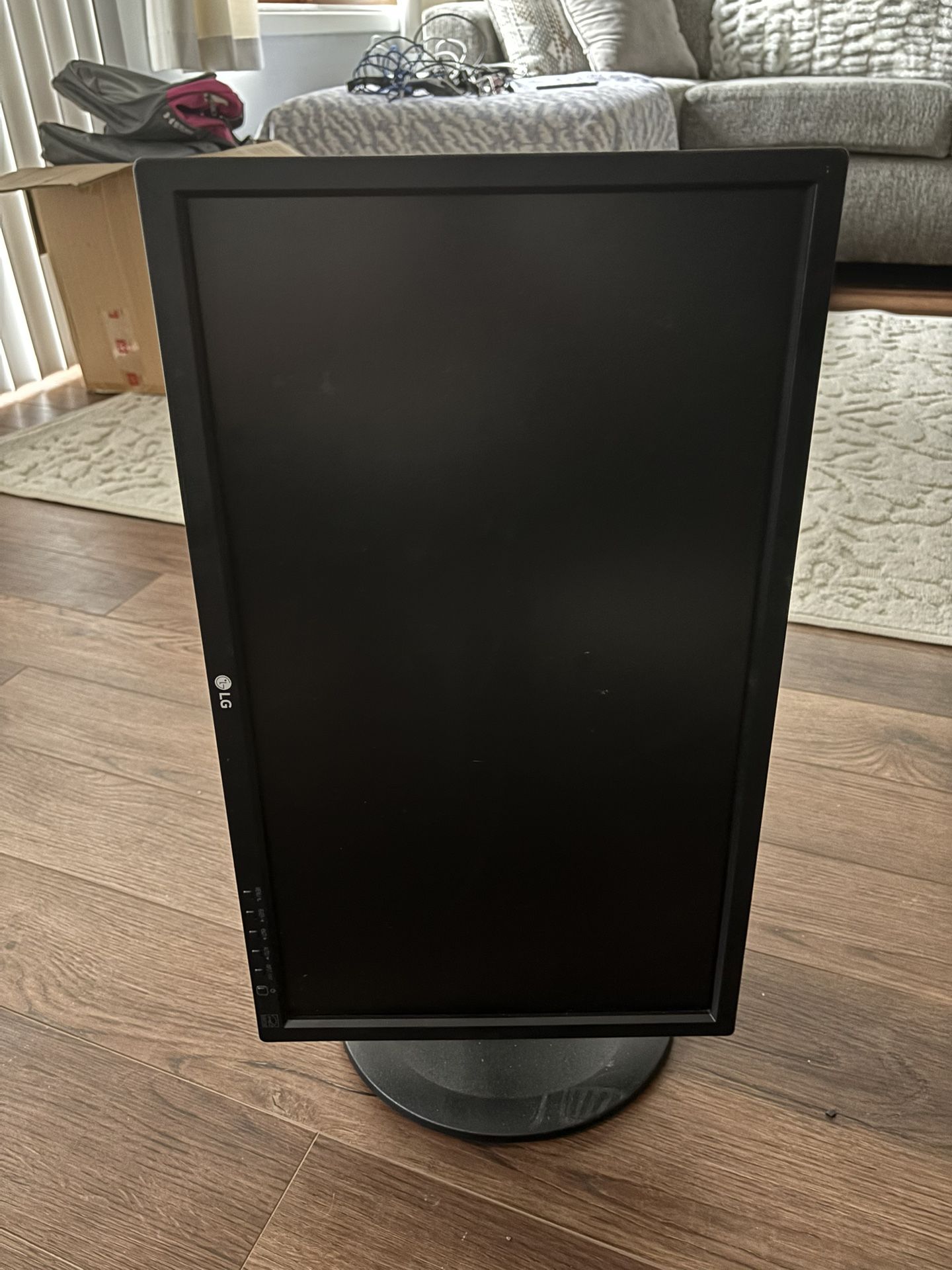 LG Computer Monitor
