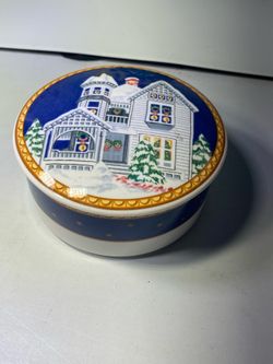 Mikasa Victorian holiday trinket box