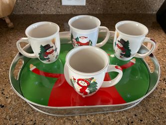 4 Christmas Mugs & Tray