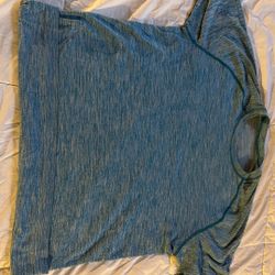 Men’s Lulu T Size M