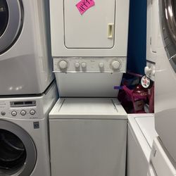 STACKABLE SET WASHER AND DRYER WHITE WHIRLPOOL GAS 24” INCH WIDTH 
