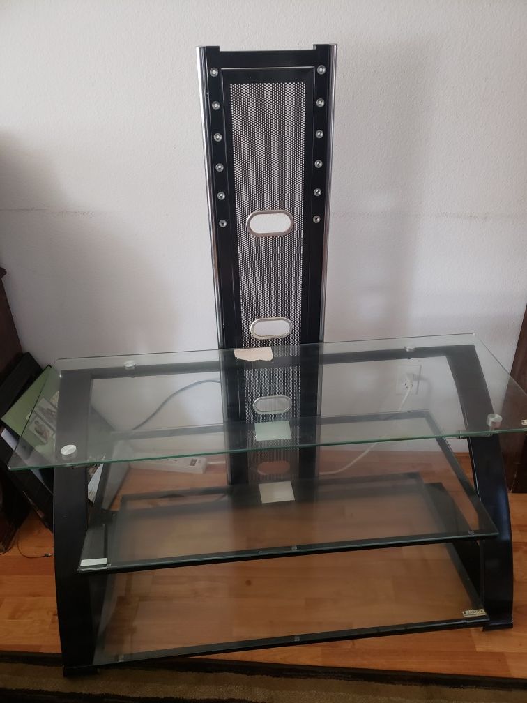 TV mount