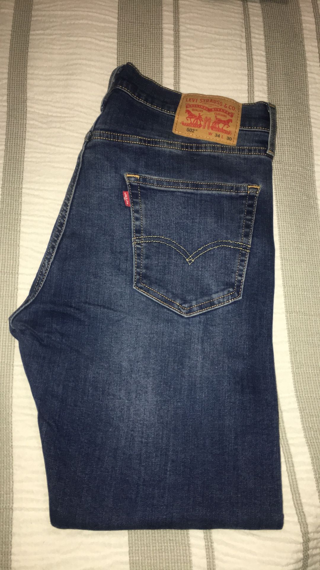 LEVI JEANS