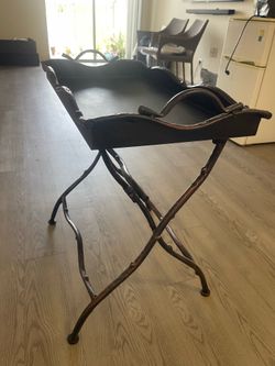 Rustic Folding Serving Tray Table – Metal Twig Base & Removable Tray