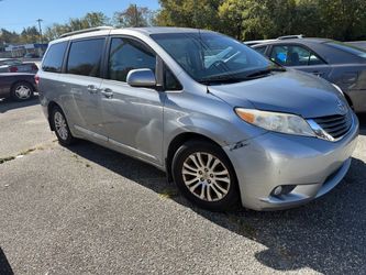 2012 Toyota Sienna