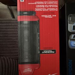Milwaukee 12v Pack out Jobsite Radio
