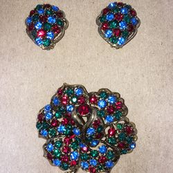 Weiss - Vintage Mid-Century Rose Rhinestone Brooch and Earring Set